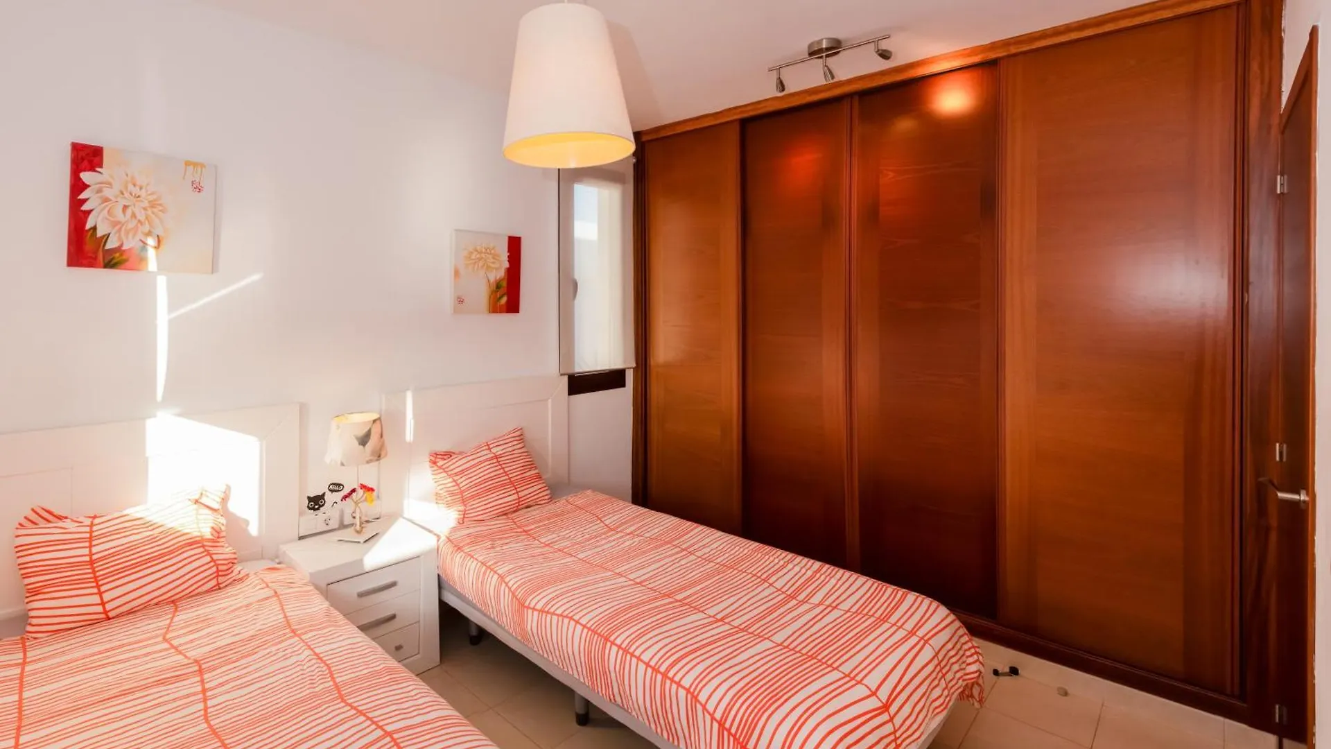 Villa Sunset Faro Deluxe & Spa Pool بلايا بلانكا 0*,