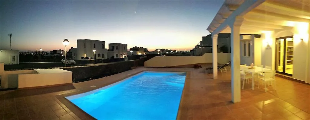 Villa Sunset Faro Deluxe & Spa Pool Playa Blanca  0*, Playa Blanca (Lanzarote) Spanien