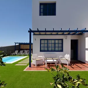 Villa Lobos, Playa Blanca (Lanzarote)